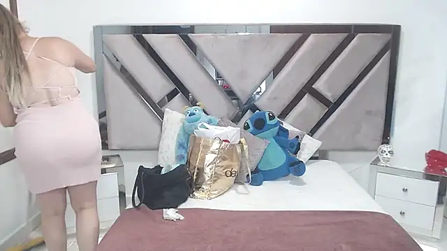 Snapshot of natalia5560 chatting on March 11, 2025, 9:04 pm natalia5560 online show from March 11, 2025, 9:04 pm