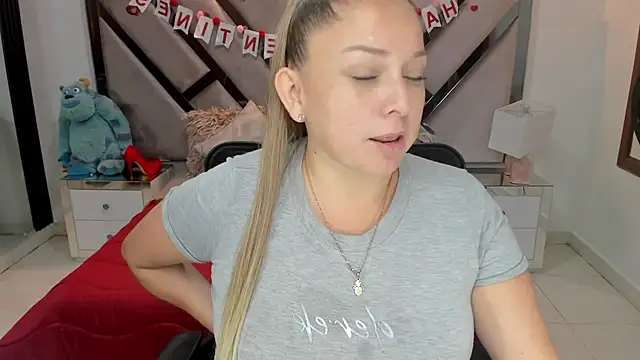 Snapshot of natalia5560 chatting on October 1, 2025, 12:53 pm natalia5560 online show from October 1, 2025, 12:53 pm