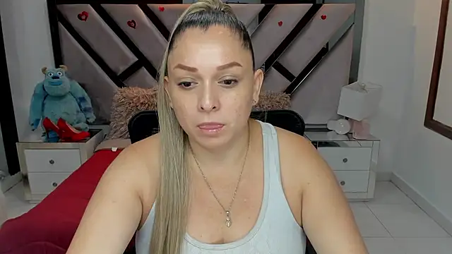 Snapshot of natalia5560 chatting on October 30, 2025, 1:09 pm natalia5560 online show from October 30, 2025, 1:09 pm