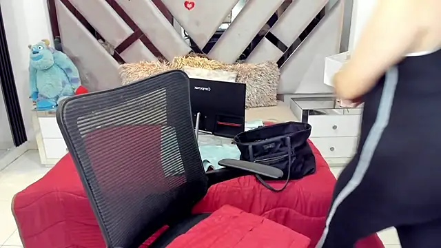 Snapshot of natalia5560 chatting on October 4, 2025, 1:12 pm natalia5560 online show from October 4, 2025, 1:12 pm