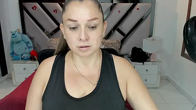 Snapshot of natalia5560 chatting on October 7, 2025, 1:01 pm natalia5560 online show from October 7, 2025, 1:01 pm