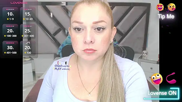 Snapshot of natalia5560 chatting on March 18, 2025, 2:17 pm natalia5560 online show from March 18, 2025, 2:17 pm