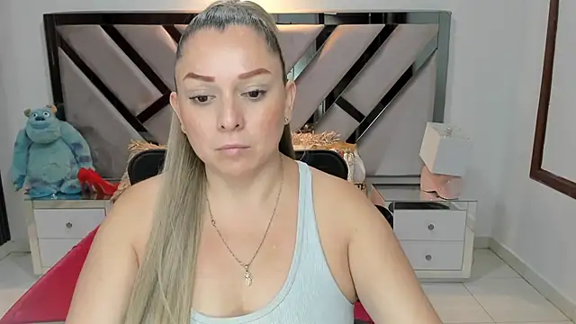 Snapshot of natalia5560 chatting on September 11, 2025, 12:16 pm natalia5560 online show from September 11, 2025, 12:16 pm