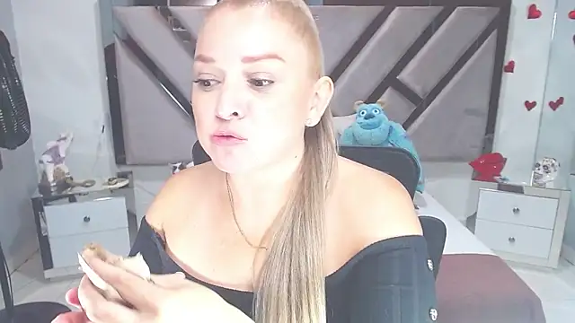 Snapshot of natalia5560 chatting on March 1, 2025, 2:34 pm natalia5560 online show from March 1, 2025, 2:34 pm