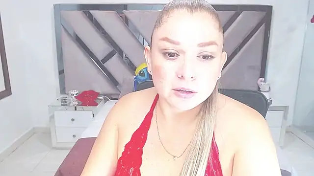 Snapshot of natalia5560 chatting on March 3, 2025, 3:22 pm natalia5560 online show from March 3, 2025, 3:22 pm