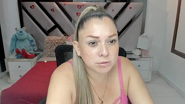 Snapshot of natalia5560 chatting on October 29, 2025, 12:48 pm natalia5560 online show from October 29, 2025, 12:48 pm