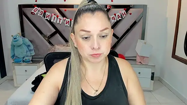 Snapshot of natalia5560 chatting on September 22, 2025, 12:44 pm natalia5560 online show from September 22, 2025, 12:44 pm