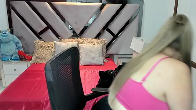 Snapshot of natalia5560 chatting on September 9, 2025, 12:36 pm natalia5560 online show from September 9, 2025, 12:36 pm