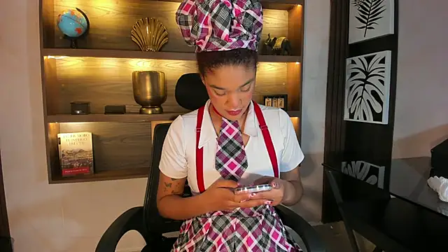 Snapshot of loladupont chatting on October 29, 2025, 3:05 am loladupont online show from October 29, 2025, 3:05 am