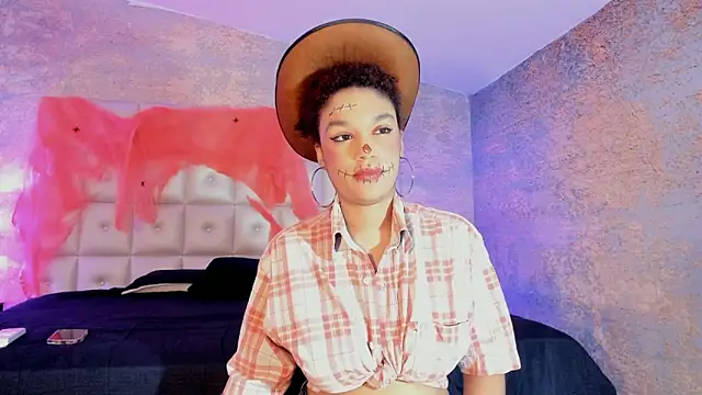 Snapshot of loladupont chatting on October 30, 2025, 3:05 am loladupont online show from October 30, 2025, 3:05 am