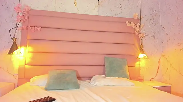 Snapshot of loladupont chatting on October 19, 2025, 3:09 am loladupont online show from October 19, 2025, 3:09 am