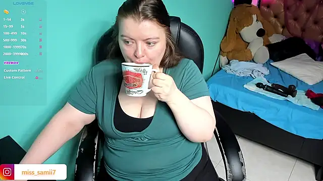 Queensamantha777 online show from February 19, 2025, 7:50 am