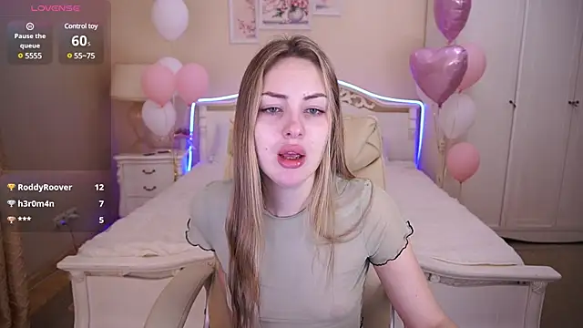 LexxiJoy online show from February 18, 2025, 5:09 pm