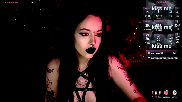 Snapshot of alexx_succubus chatting on October 19, 2025, 5:26 pm alexx succubus online show from October 19, 2025, 5:26 pm