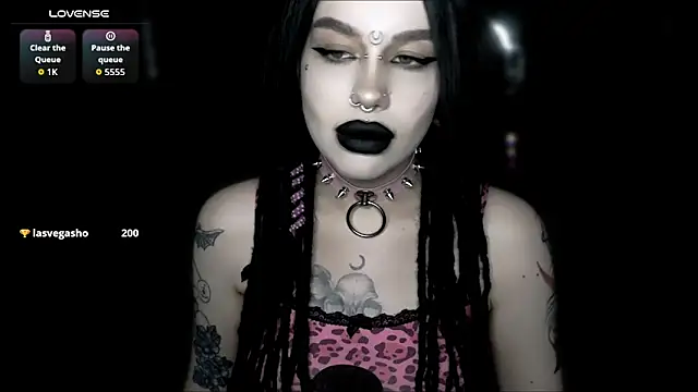 alexx succubus online show from April 16, 2026, 10:01 pm