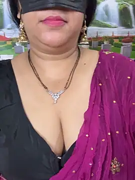 Snapshot of FlatVincy4 chatting on September 25, 2025, 7:25 am FlatVincy4 online show from September 25, 2025, 7:25 am