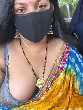 Snapshot of FlatVincy4 chatting on September 29, 2025, 6:09 am FlatVincy4 online show from September 29, 2025, 6:09 am