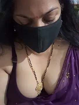 Snapshot of FlatVincy4 chatting on October 16, 2025, 4:15 pm FlatVincy4 online show from October 16, 2025, 4:15 pm