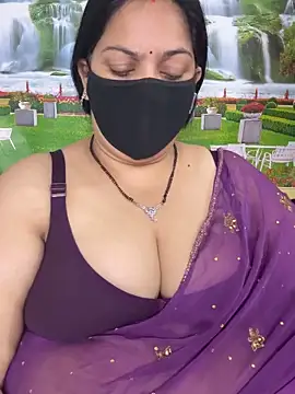 Snapshot of FlatVincy4 chatting on September 23, 2025, 5:25 am FlatVincy4 online show from September 23, 2025, 5:25 am