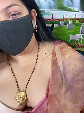 Snapshot of FlatVincy4 chatting on October 20, 2025, 5:09 am FlatVincy4 online show from October 20, 2025, 5:09 am