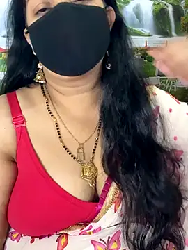 Snapshot of FlatVincy4 chatting on October 6, 2025, 3:40 am FlatVincy4 online show from October 6, 2025, 3:40 am