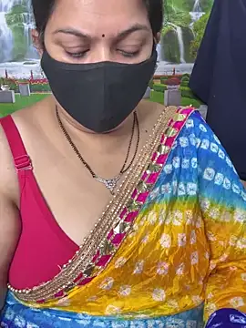 Snapshot of FlatVincy4 chatting on September 20, 2025, 5:45 am FlatVincy4 online show from September 20, 2025, 5:45 am