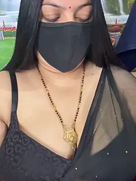 Snapshot of FlatVincy4 chatting on October 27, 2025, 4:35 am FlatVincy4 online show from October 27, 2025, 4:35 am