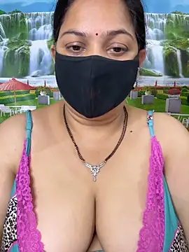 Snapshot of FlatVincy4 chatting on September 19, 2025, 7:12 am FlatVincy4 online show from September 19, 2025, 7:12 am