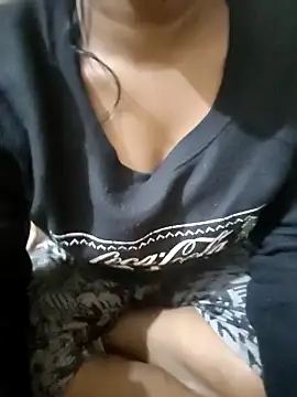 Looliya02 online show from January 12, 2025, 4:42 am