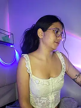 Rosita forever  online show from February 25, 2025, 9:58 pm