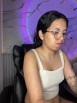 Snapshot of Rosita_forever_ chatting on October 8, 2025, 2:57 am Rosita forever  online show from October 8, 2025, 2:57 am