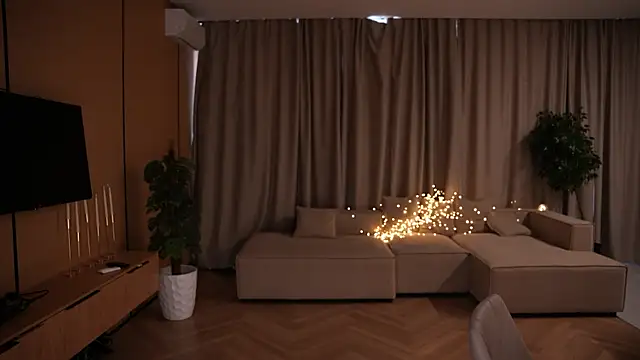 Amelyisthatyou online show from March 30, 2026, 4:25 am