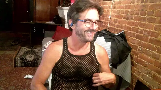 Snapshot of Johnny_Bottoms chatting on October 1, 2025, 11:08 pm Johnny Bottoms online show from October 1, 2025, 11:08 pm