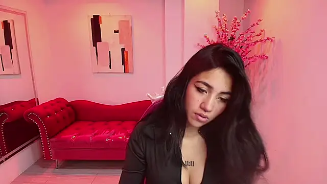 Leia queens online show from February 25, 2025, 11:10 am