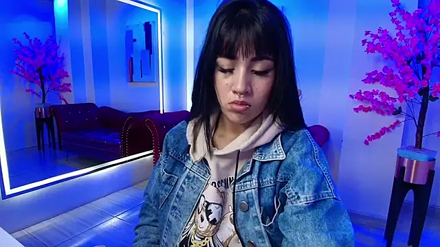 Leia queens online show from October 16, 2025, 11:18 am