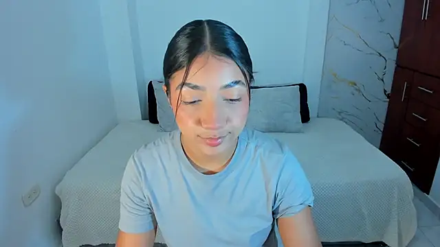Snapshot of martina_roldam chatting on June 30, 2026, 1:05 am martina roldam online show from June 30, 2026, 1:05 am