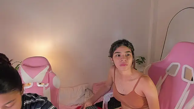 Snapshot of martina_roldam chatting on September 26, 2025, 2:40 am martina roldam online show from September 26, 2025, 2:40 am