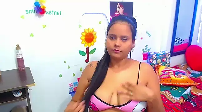 laurelys a online show from January 4, 2025, 8:27 pm