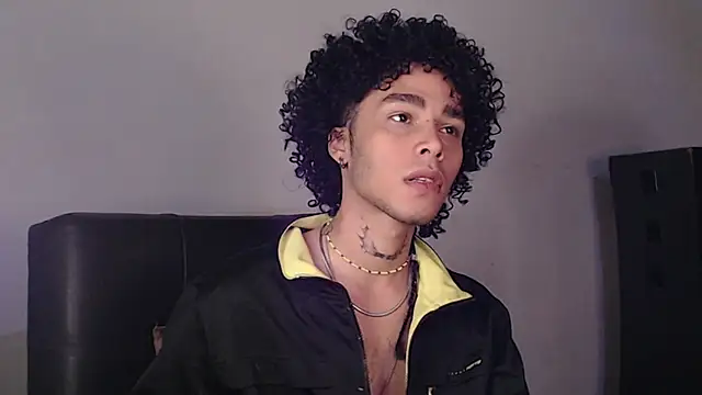 Snapshot of seven7xis chatting on January 24, 2025, 7:08 am seven7xis online show from January 24, 2025, 7:08 am