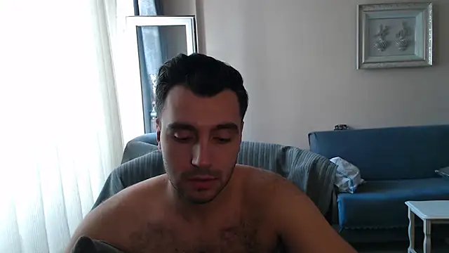 handsomeee04 online show from September 16, 2025, 2:18 pm