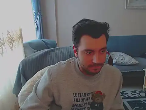 handsomeee04 online show from February 25, 2025, 11:32 am