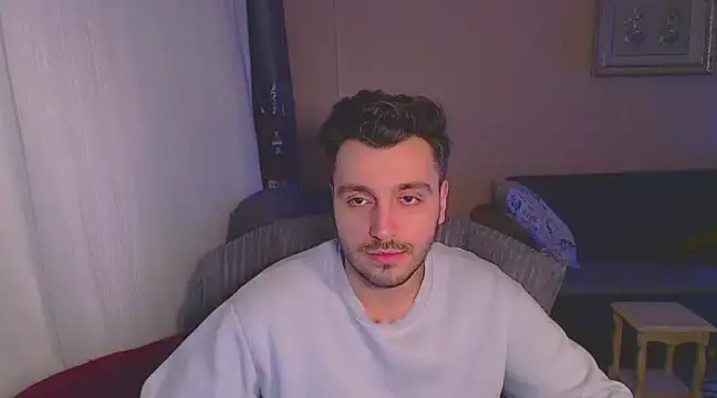 handsomeee04 online show from March 3, 2025, 9:26 pm
