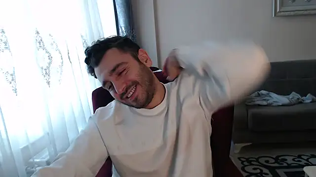 handsomeee04 online show from December 20, 2025, 6:27 am