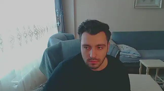 handsomeee04 online show from February 2, 2025, 11:29 am