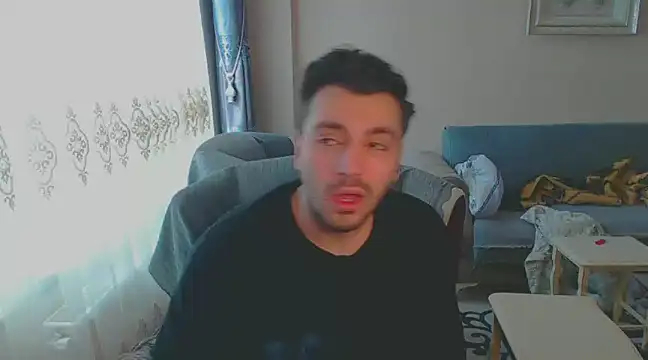 handsomeee04 online show from February 2, 2025, 7:09 am
