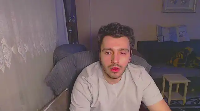 handsomeee04 online show from February 17, 2025, 3:25 am