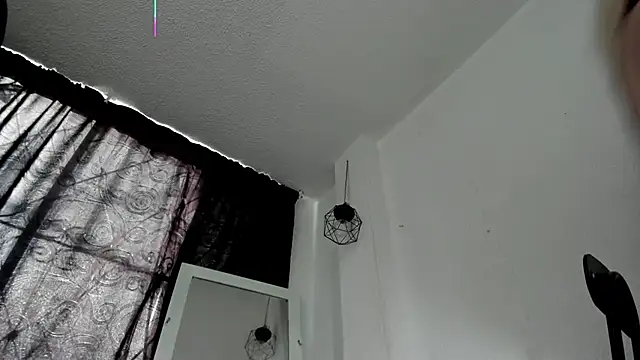 marianneloveee online show from February 22, 2025, 9:26 pm
