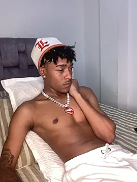 Boy cock18 online show from February 18, 2025, 2:05 am