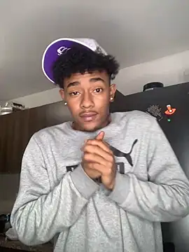 Snapshot of Boy_cock18 chatting on October 19, 2025, 6:27 am Boy cock18 online show from October 19, 2025, 6:27 am