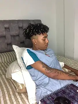 Boy cock18 online show from February 26, 2025, 1:36 am